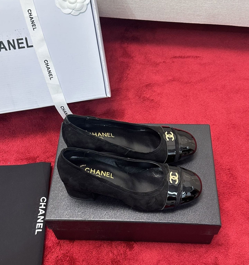 Ch*el high heels